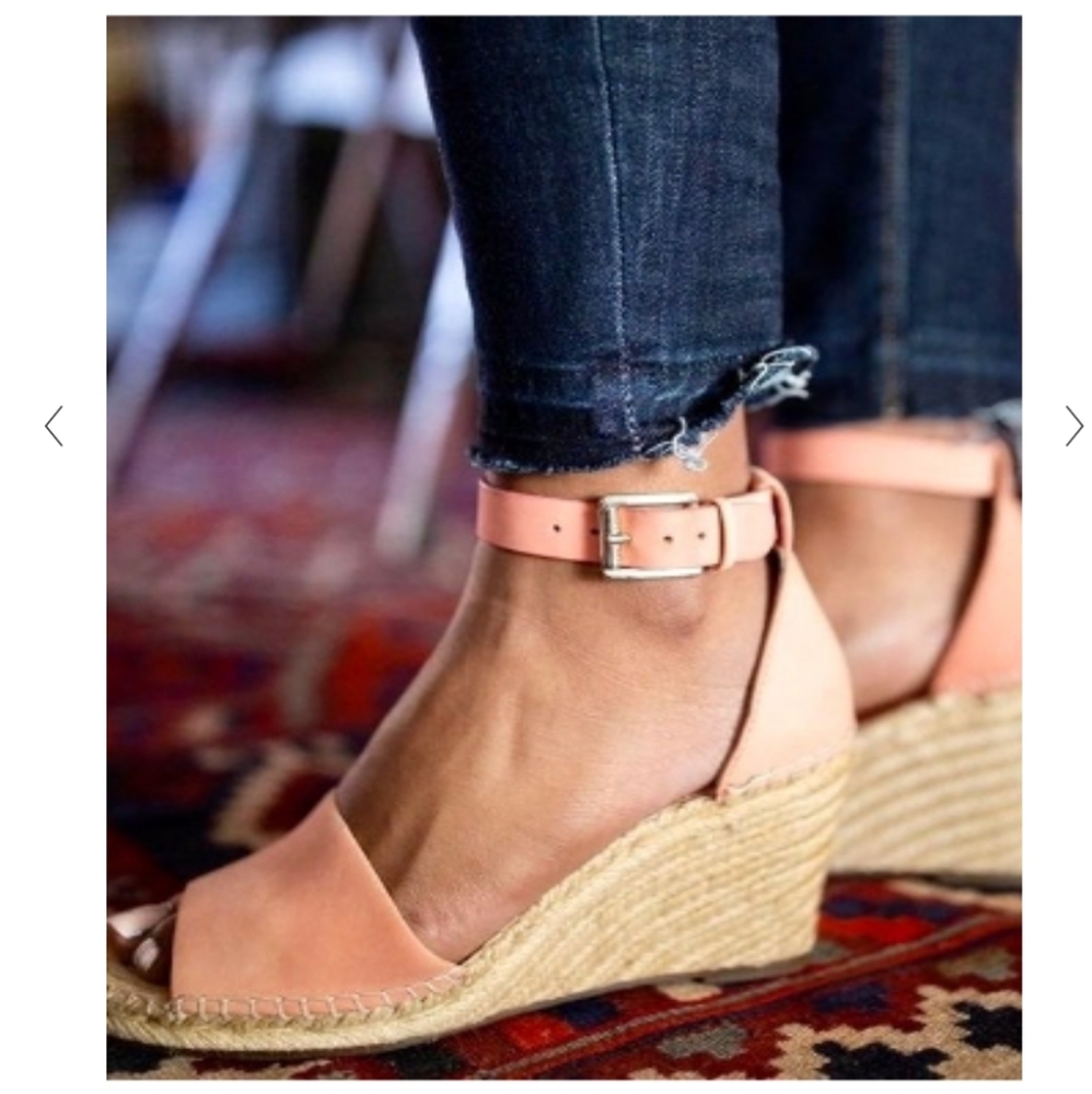 Vince Camuto Espadrille Leer Sandals